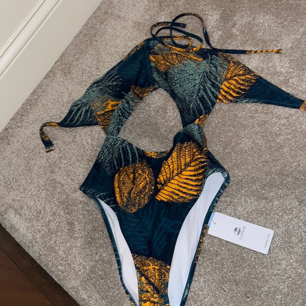 Cut out one piece bathing suit